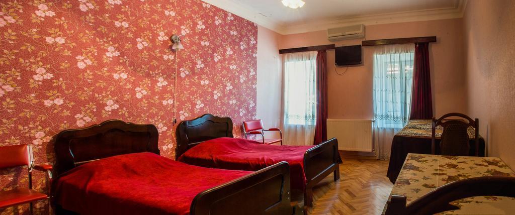 Homestay Nika Tbilisi ภายนอก รูปภาพ